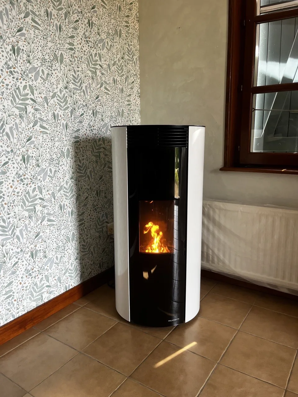 Poêle à granulés Palazzetti Ecofire Emily 9 installé à Baudrières (71)