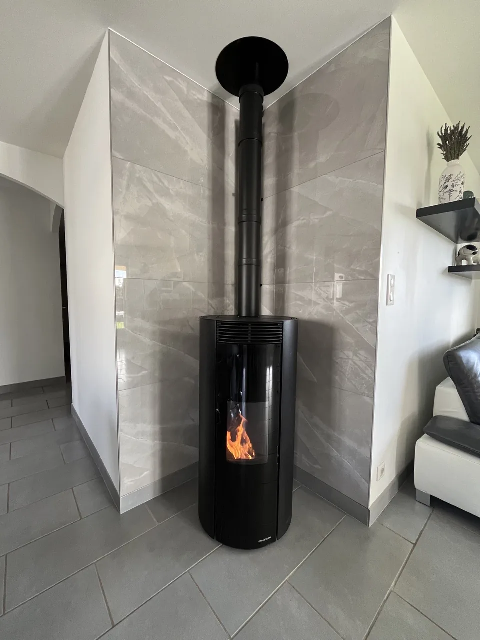 Poêle à granulés Palazzetti Ecofire Emily 9 installé à Villegaudin (71)